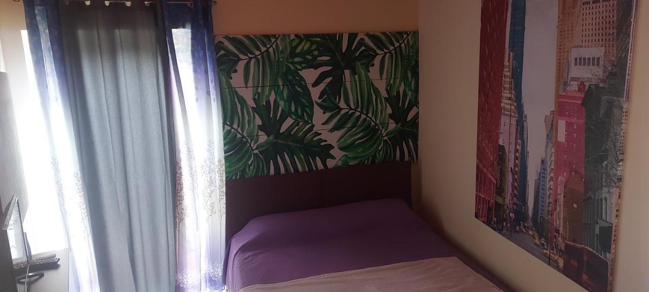 Stanza In Villa Con Giardino Con Box Doccia Idromassaggio Rent A Car Aci Bonaccorsi Экстерьер фото